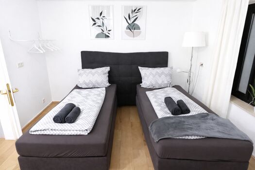 Cozy Apartment Hideaway -5 min zur Autobahn Bild 3