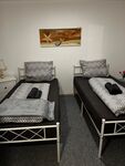 Cozy Apartment Hideaway -5 min zur Autobahn Picture 3