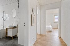3-Schlafzimmer-Wohnung mit Balkon, Garten & Parkplätze Bild 3