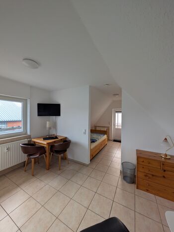 Monteurzimmer Burg (Dithmarschen) – eigenes Bad, Küche, WLAN Bild 5