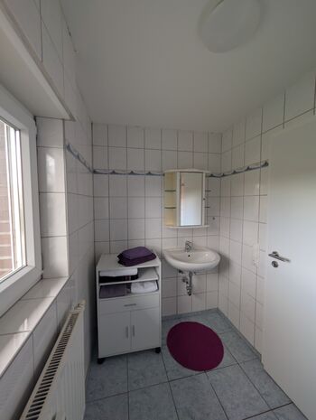 Monteurzimmer Burg (Dithmarschen) – eigenes Bad, Küche, WLAN Bild 2