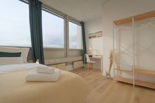 Schlafzimmer 4, Schreibtisch, Einzelbett 0.90 x 2.00 m