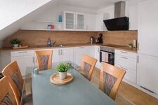 Starling Apartment 3 Picture 2