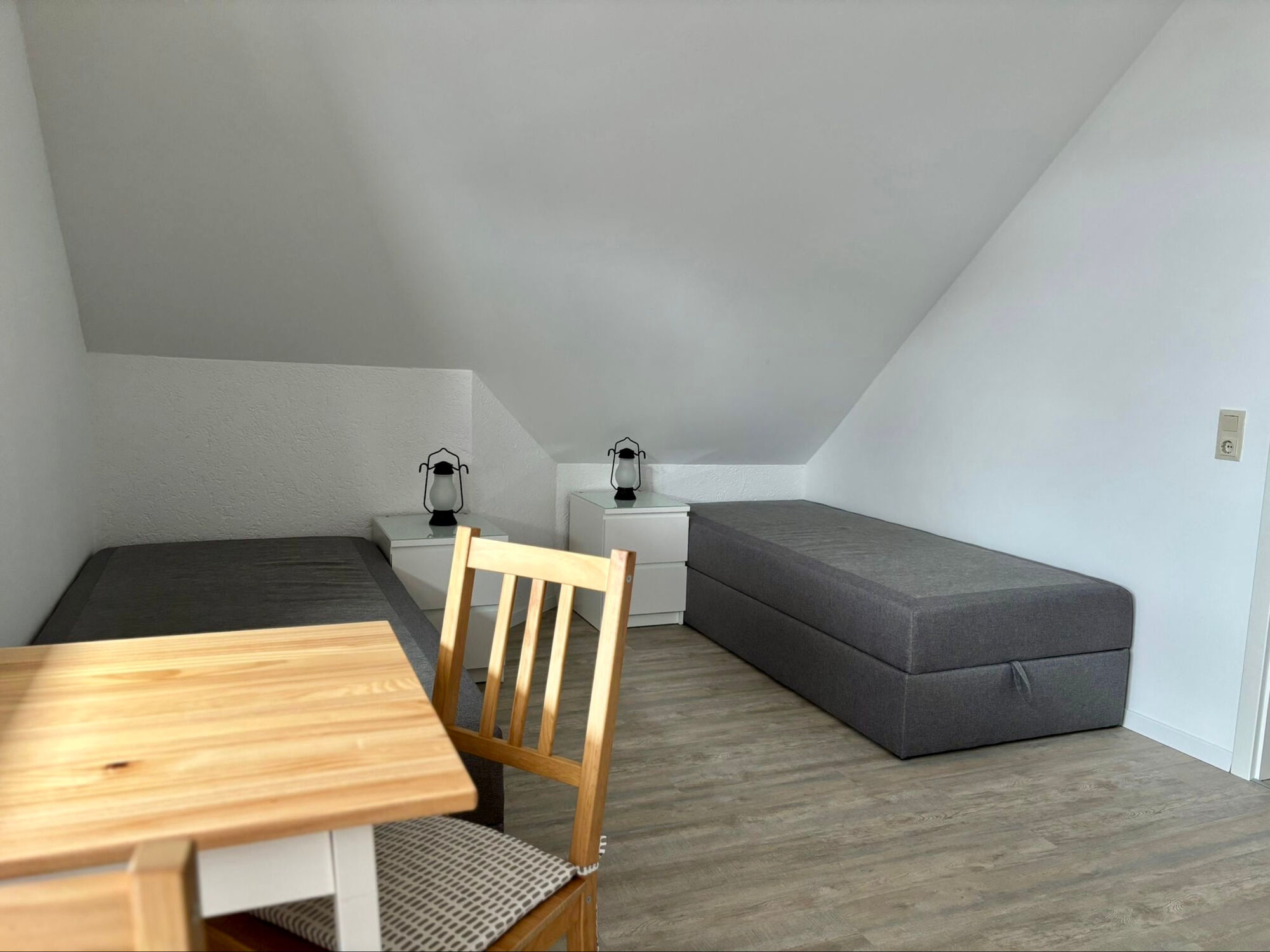 Raum 1 - 2er Zimmer mit Balkon