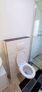 Bad Dusche und WC