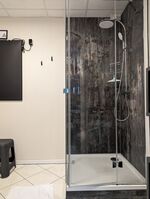 Dusche + Infrarot Zusatzheiziung