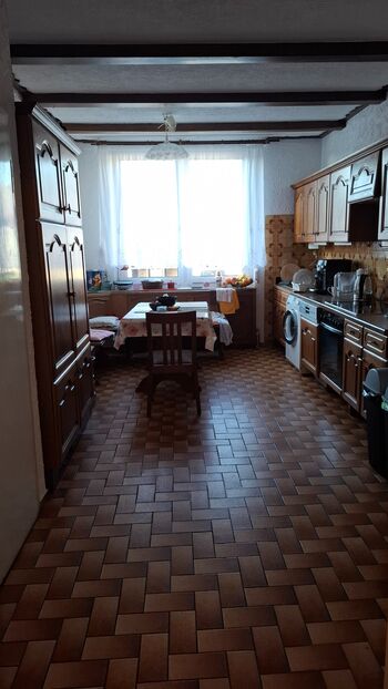 Geräumige Monteurwohnung - möbliert, Parkplatz, Garten Picture 2