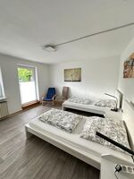 Zentrale Wohnung 1-12 Personen in Weidenau Bild 2