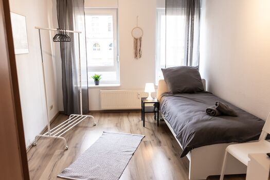 CosyHomes24 (GE10b) • Parkplatz • Balkon • Highspeed Wifi Bild 3