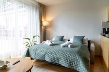 Wohnzimmer mit Schlafcouch (inkl. Matratze)