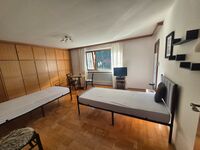 Möbliertes EG Zimmer Bild 1