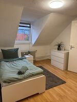 Gemütliches 2-Zi.-Apartment für 3 Gäste, top Lage, komplett Bild 2