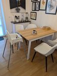 Helles Studio mit Arbeitsplatz und Balkon Bild 2