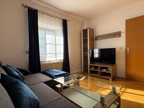 Sonnige 60 m² Wohnung mit 2 Schlafzimmern Bild 2