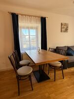 Sonnige 60 m² Wohnung mit 2 Schlafzimmern Picture 2