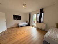 2 Schlafzimmer | 4 Betten | Wohnzimmer + Küche Bild 14