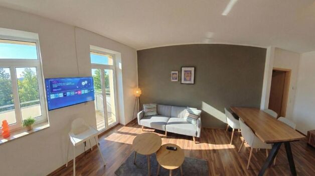 5 BR I 13 PAX I voll ausgestattet I WIFI I free Parking Bild 5