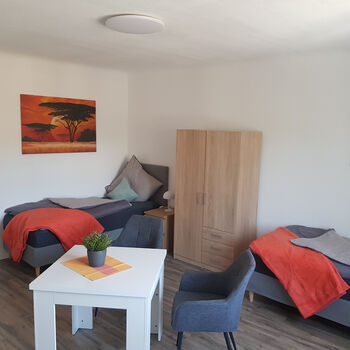 Monteurzimmer/Ferienwohnung 2 ZKB Bild 1