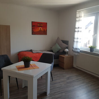 Monteurzimmer/Ferienwohnung 2 ZKB Bild 2