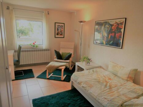 Wohnung mit 4 Einzelzimmern in ruhiger Lage Bild 4