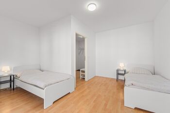Hemsbach – Große Teams – 24h Check-In Obrázok 3