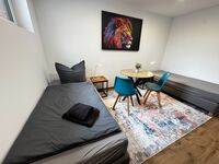 Apartmenthaus Siek - 3 große Wohnungen - je 4-5 Schlafzimmer Bild 4