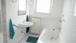 100qm modern eingerichtete Wohnung mit 4 Schlafzimmern Picture 9