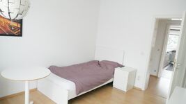 100qm modern eingerichtete Wohnung mit 4 Schlafzimmern Picture 11