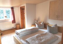 Schlafzimmer mit Doppelbett