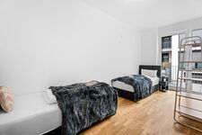 EXQUIS Iconic 3-Zimmer Apartment ALESSI I Balkon I Netflix Bild 20