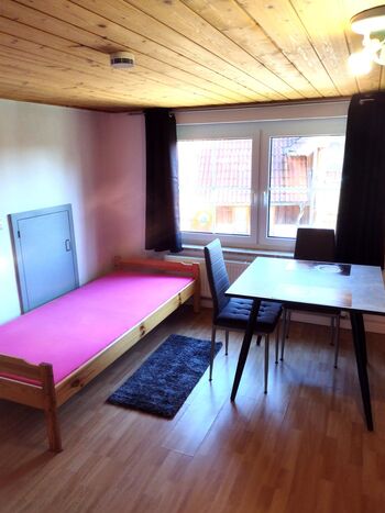 Monteurzimmer-Ferienwohnung für6 Personen Geltendorf Bahnhof Bild 3