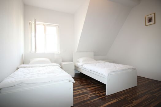 PREMIUM Monteurunterkunft in SCHAAFHEIM - 24h Check-In