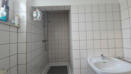 PREMIUM Monteurunterkunft in SCHAAFHEIM - 24h Check-In Bild 3