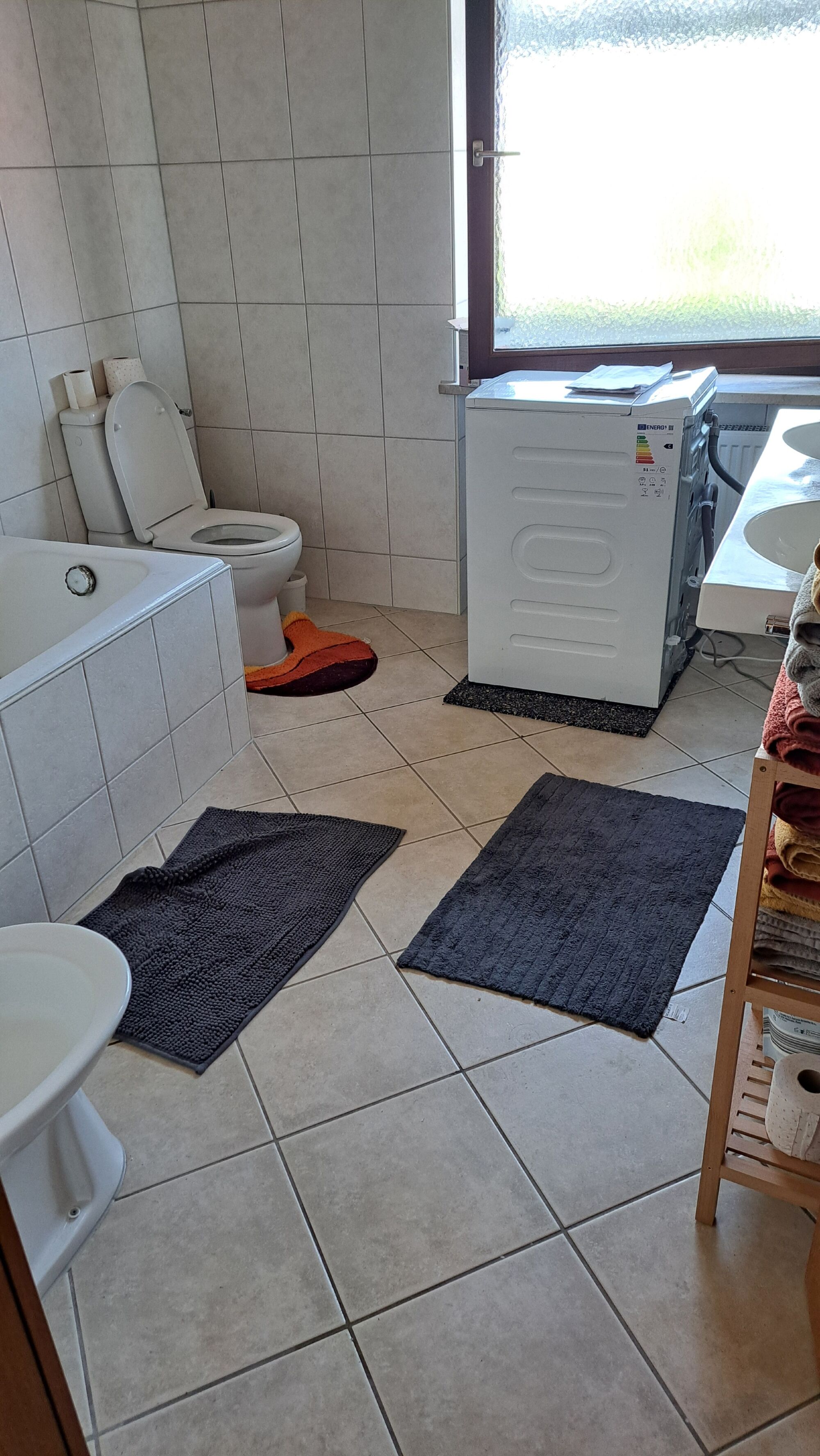 Bad mit Waschmaschine