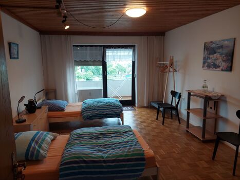 Doppelzimmer mit Balkon