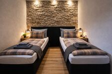 Schlafzimmer mit 2 Einzelbetten