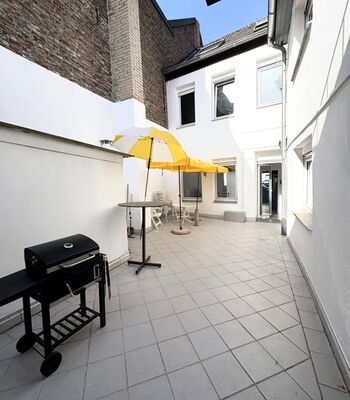Monteurwohnung Krefeld-Düsseldorf Umgebung -Terrasse-7 Betten-Parkplatz