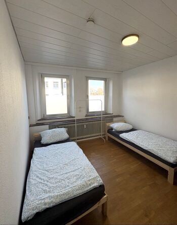 Monteurwohnung Krefeld-Düsseldorf Umgebung -Terrasse-7 Betten-Parkplatz Bild 5