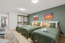 3-Bettzimmer mit getrennten Betten, als Doppel- oder Familienbett möglich, Sitzbereich