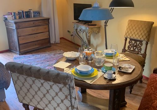 2 Personen wohnfertiges Apartment mit Kompleter Küche großes Badezimmer