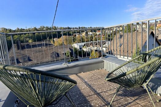 Ruhige Maisonette mit Dachterrasse-voll ausgestattet