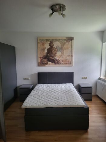 Voll möblierte 2-Raum-EG-Wohnung mit Balkon und EBK in HN