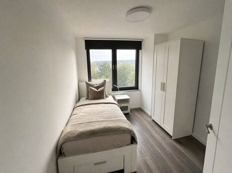 MH8 / TOMASZ-LIVING in ESSEN - Schnelles WiFi + Waschmaschine Bild 2