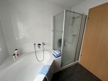 Bad Vilbel 10min Frankfurt 3 Zi-Apartment Balkon 3min Bhf Picture 2