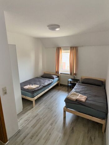 Renoviertes/ Mobilisiertes Haus für Monteure und Pendler