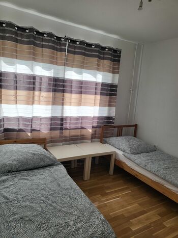 **** Hometime24 - Frisch renovierte Wohnung in Gelsenkirchen Zdjęcie 3