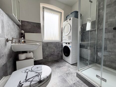 Haus mit 3 Wohneinheiten – ideal für Monteure & Firmen Bild 4