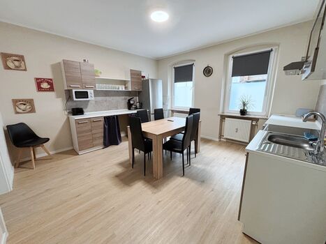 Haus mit 3 Wohneinheiten – ideal für Monteure & Firmen Bild 2