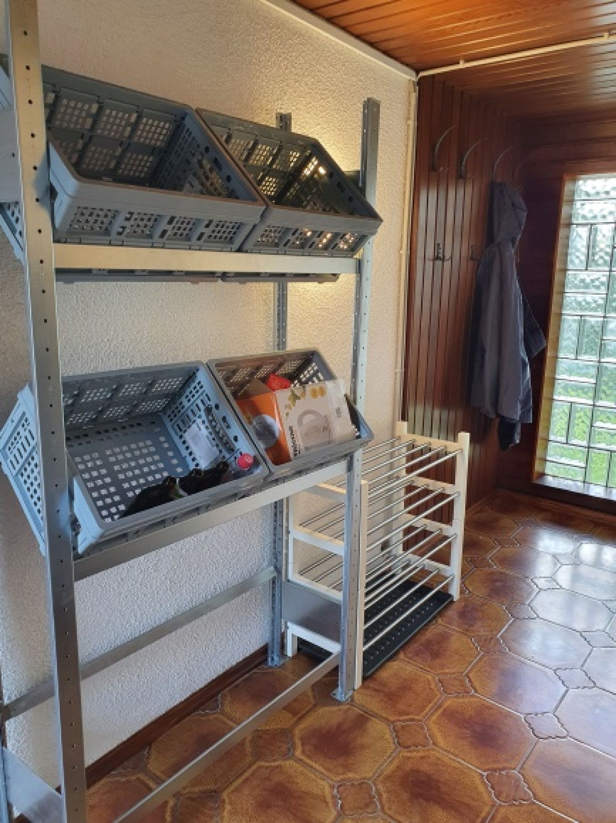 Eingangsbereich/Gadarobe und Kühlschränke