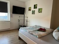 Ferienwohnung 80m² 3 Raum komplett ausgestattet Bild 3